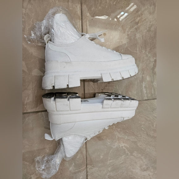 Forever 21 chunky sneakers size 7 - Picture 12 of 13